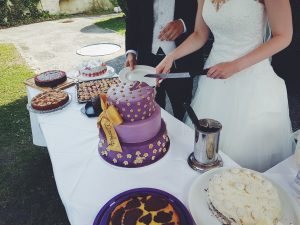 Ice Cream Wedding Cakes to Try Featured Image